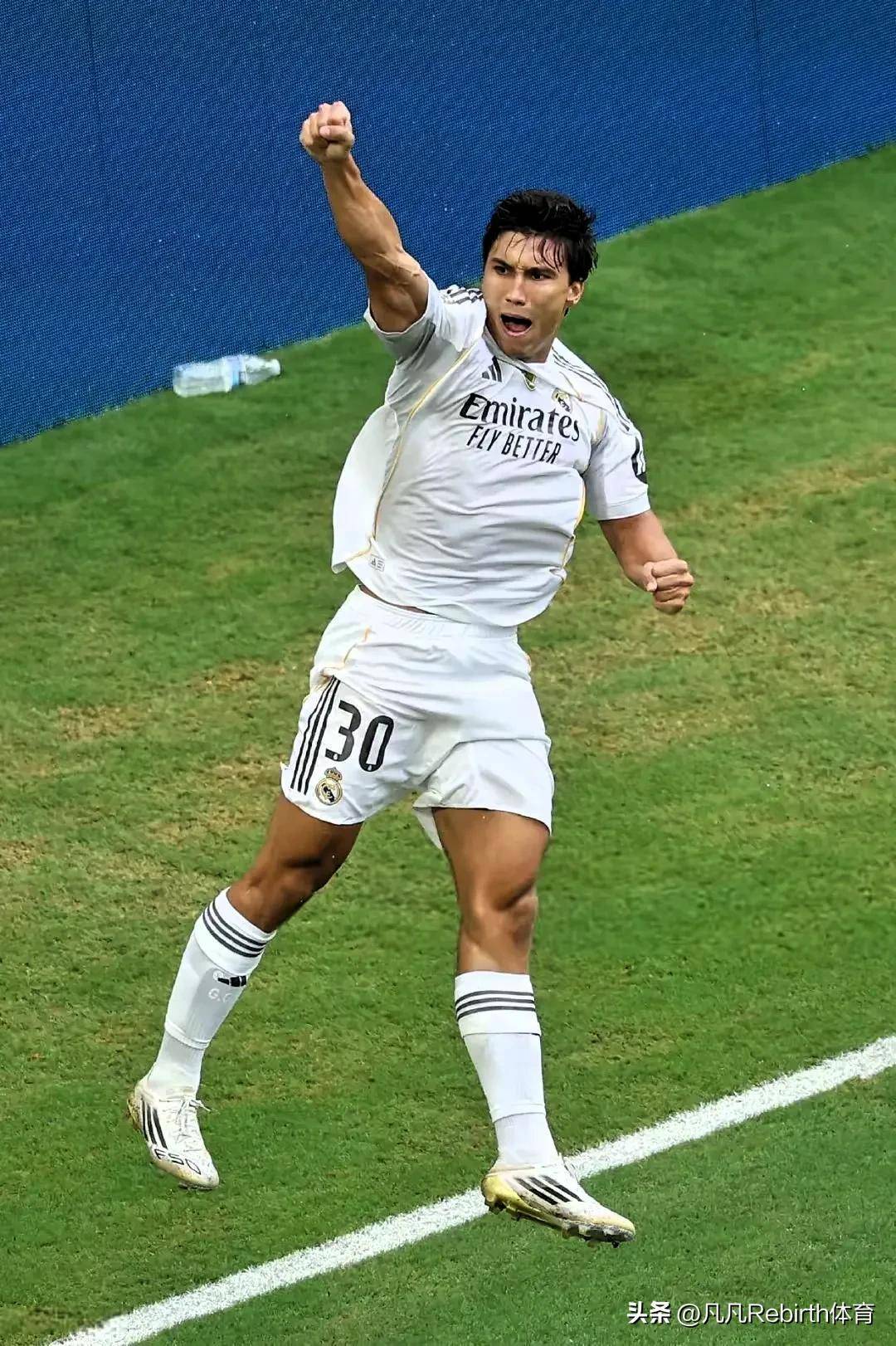 姆巴佩重返赛场，领先优势明显首场状态出色，德国队观众沸腾！的简单介绍