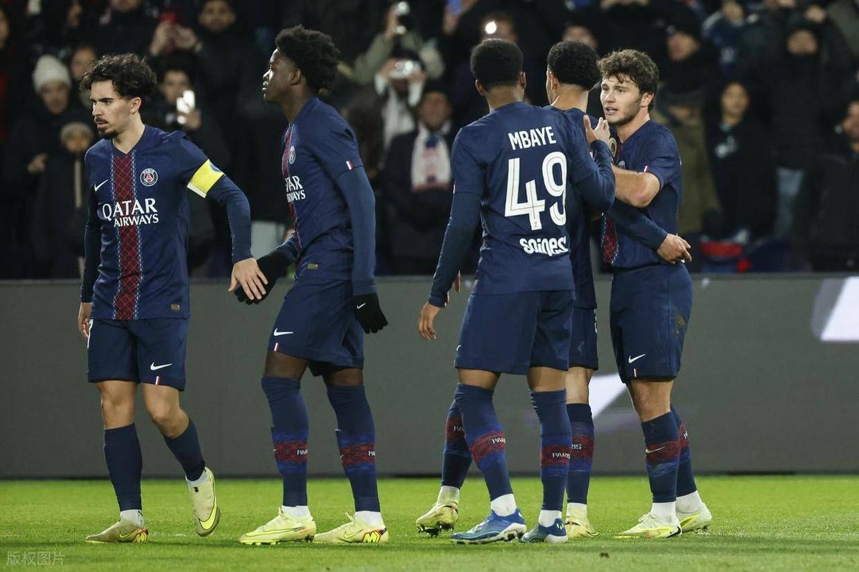 赛前速览：欧联杯次回合曼城对阵巴黎圣日耳曼，三大看点值得期待的简单介绍