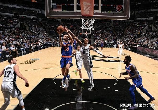 关于澳网最新形势：圣安东尼奥马刺高居榜首，丹佛掘金强势追赶，冠军归属成迷的信息